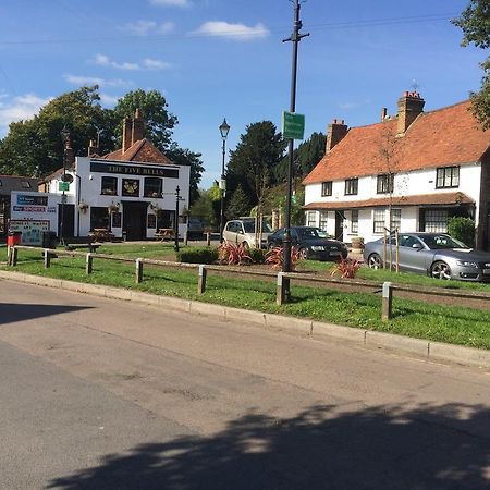 Harmondsworth Hall Guest House West Drayton  Dış mekan fotoğraf