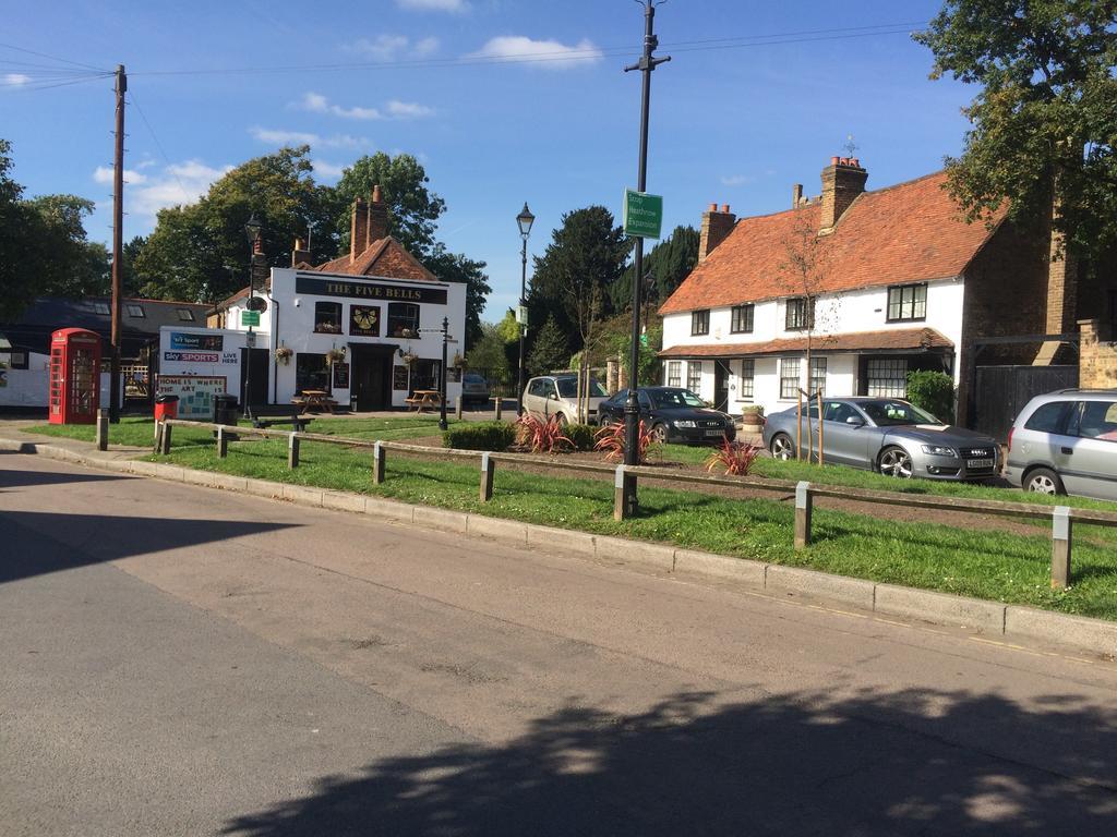 Harmondsworth Hall Guest House West Drayton  Dış mekan fotoğraf