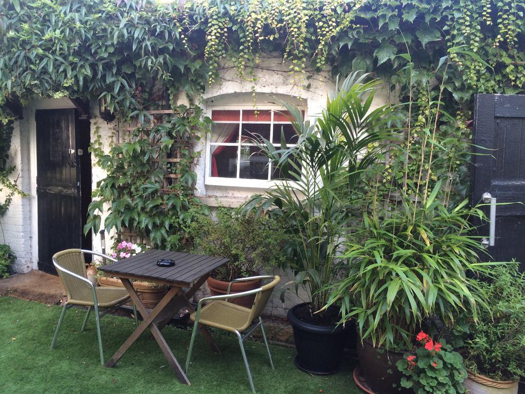 Harmondsworth Hall Guest House West Drayton  Oda fotoğraf