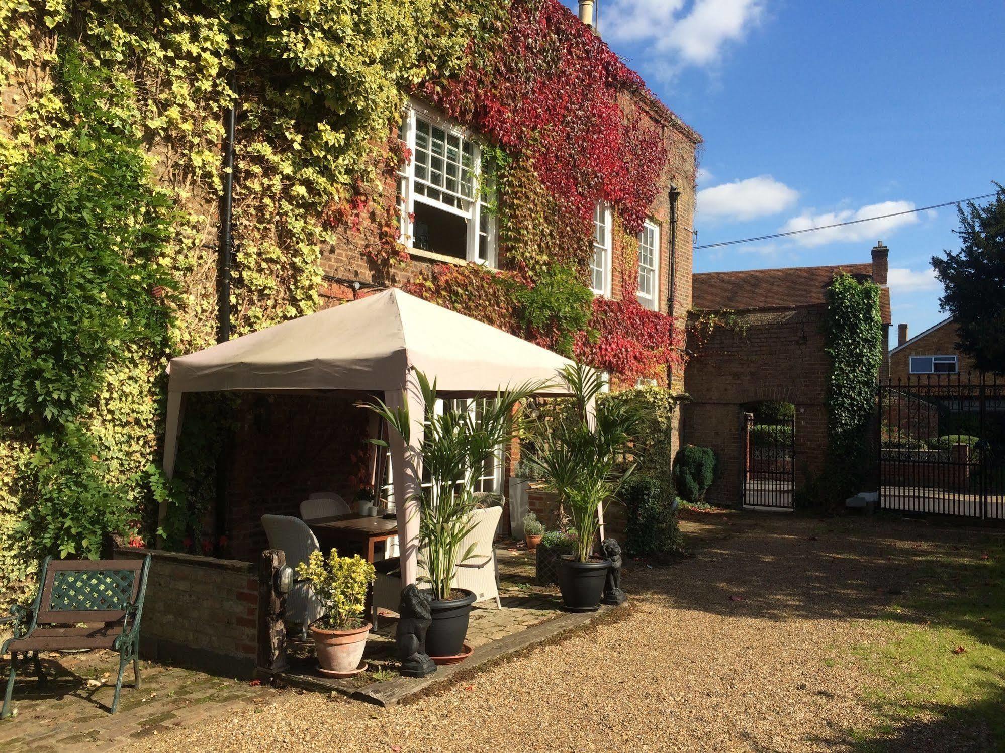 Harmondsworth Hall Guest House West Drayton  Dış mekan fotoğraf