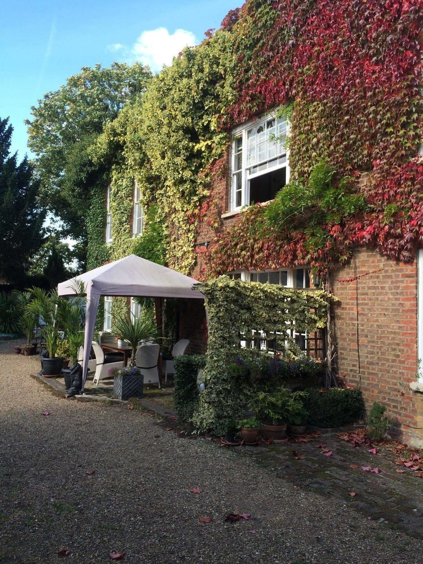Harmondsworth Hall Guest House West Drayton  Dış mekan fotoğraf