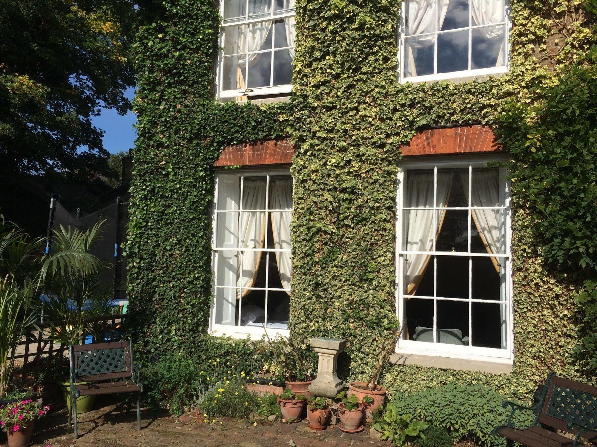 Harmondsworth Hall Guest House West Drayton  Dış mekan fotoğraf
